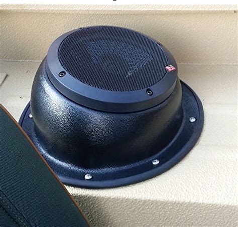 speaker enclosure for 6.5 inch